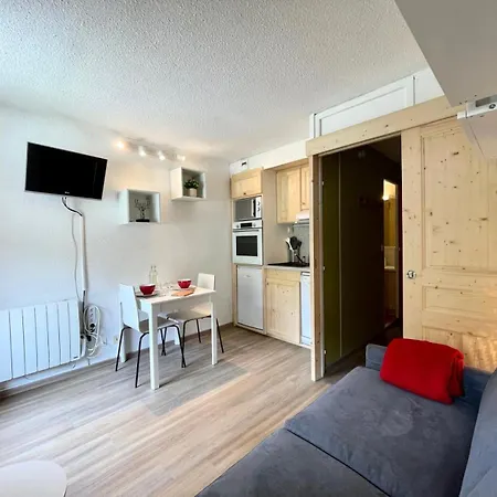 Roche Blanche - Location: Renove Pour Deux Personnes Mae-9121 *