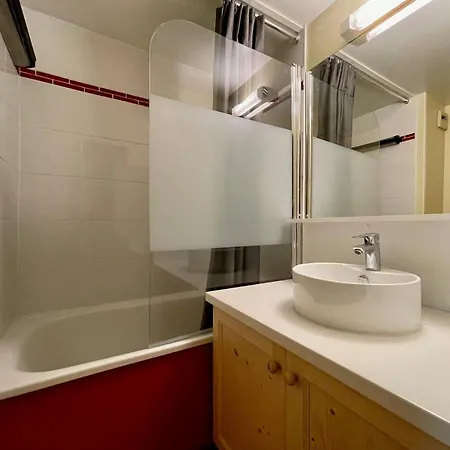 Roche Blanche - Location: Renove Pour Deux Personnes Mae-9121 Apartment *